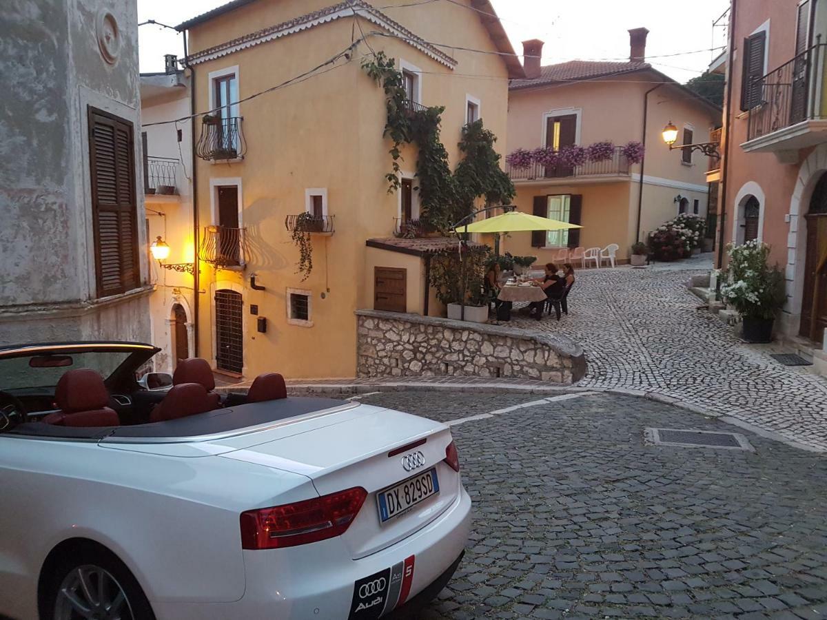 Villa Scaccia pensieri Cerchio Exterior foto