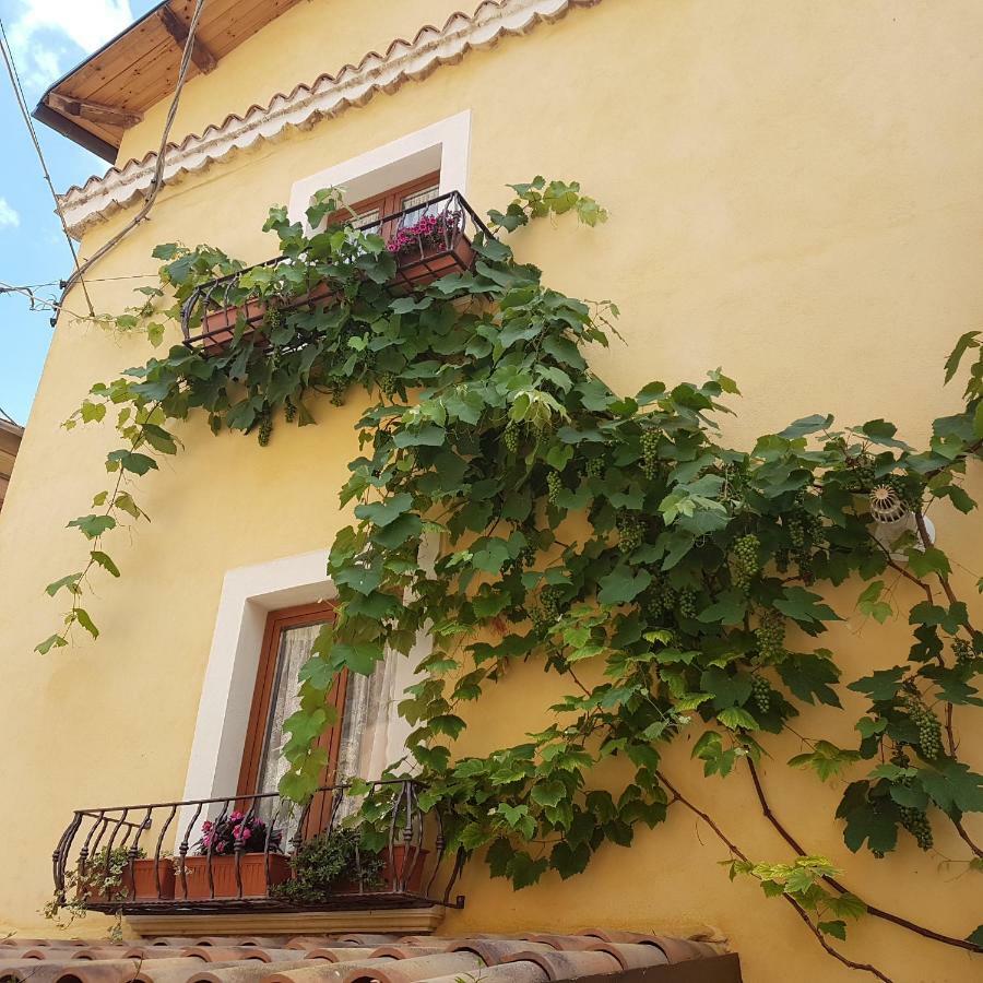 Villa Scaccia pensieri Cerchio Exterior foto